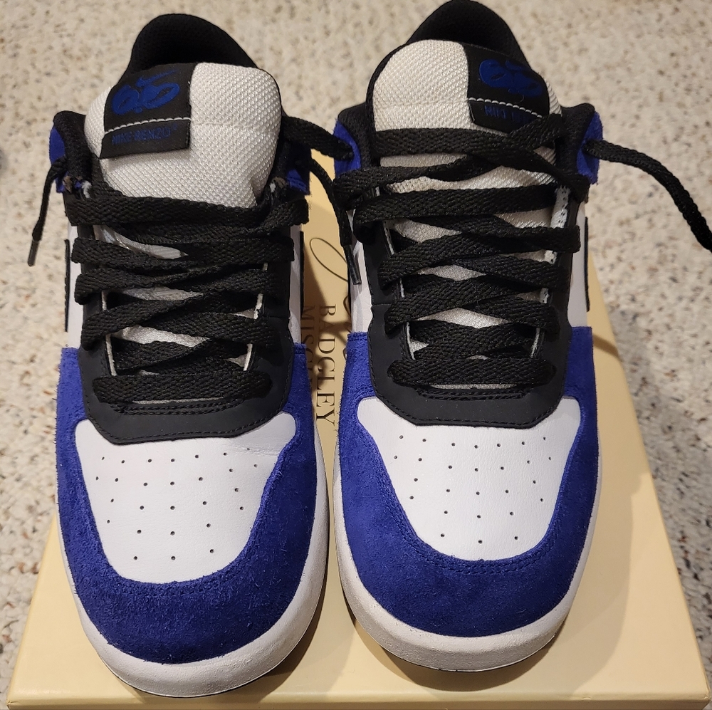 Nike low cut (6.0)